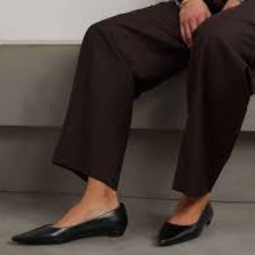 THE ROW
Claudette leather point-toe flats